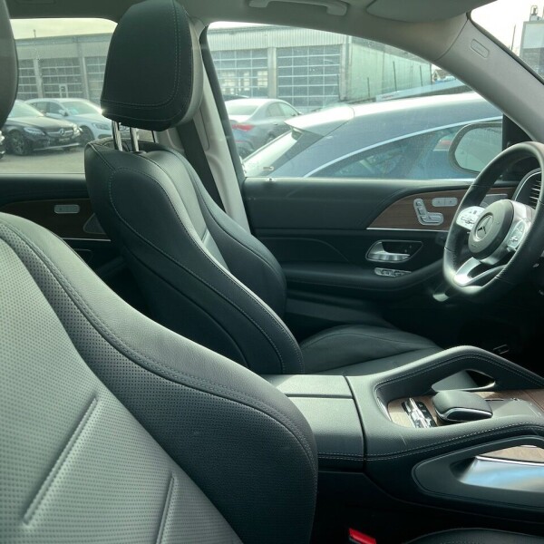 Mercedes-Benz GLE-Klasse из Германии (67342)