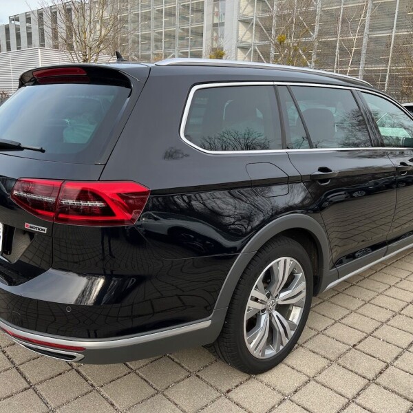 Volkswagen Alltrack из Германии (67368)