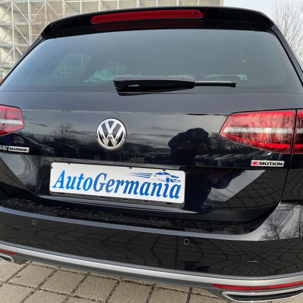 Volkswagen Alltrack из Германии (67367)