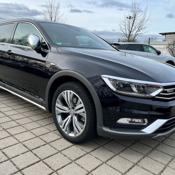 Volkswagen Alltrack из Германии (67358)