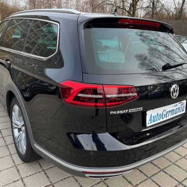 Volkswagen Alltrack из Германии (67363)