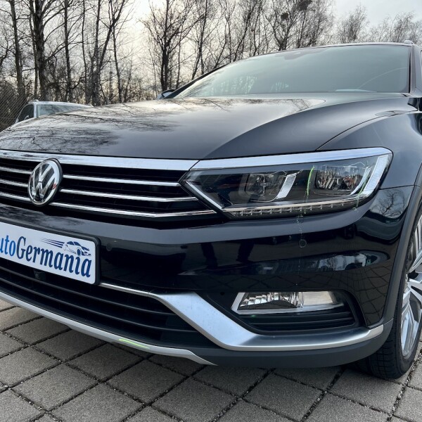Volkswagen Alltrack из Германии (67353)