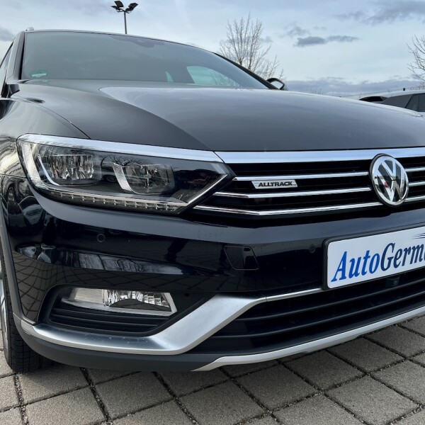 Volkswagen Alltrack из Германии (67356)