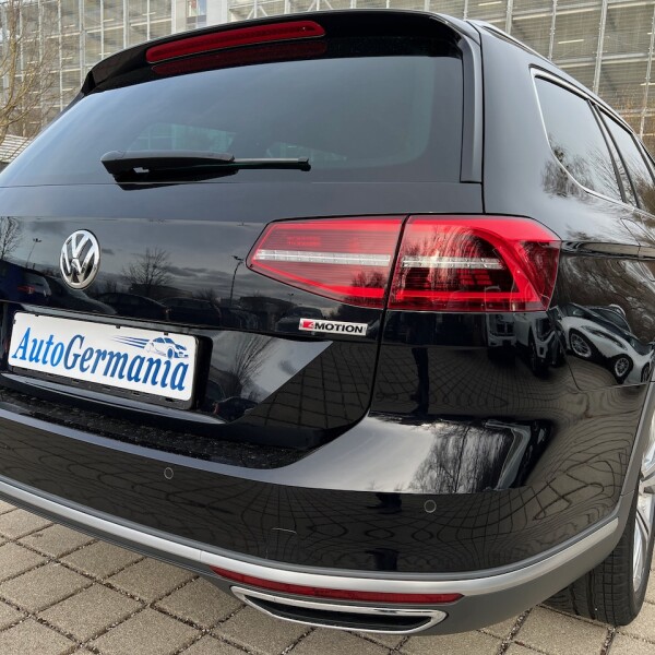 Volkswagen Alltrack из Германии (67369)