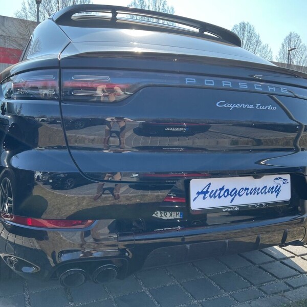 Porsche Cayenne из Германии (67608)