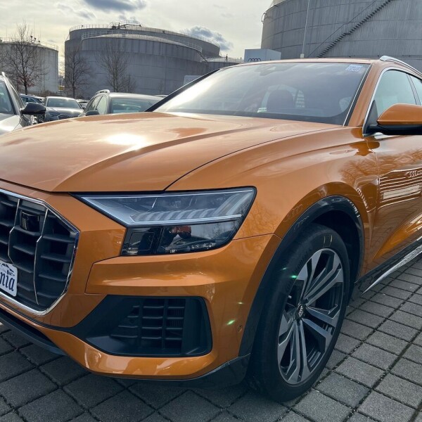 Audi Q8 из Германии (67702)