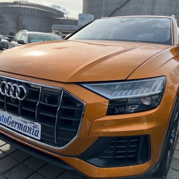 Audi Q8 из Германии (67700)
