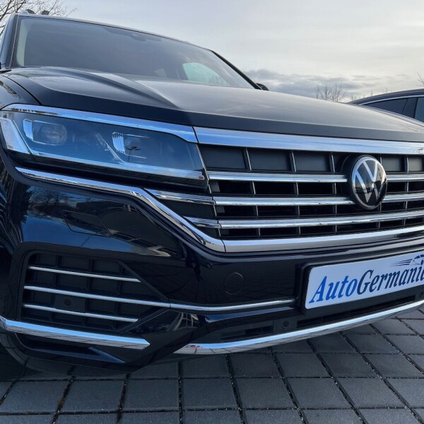 Volkswagen Touareg из Германии (67804)