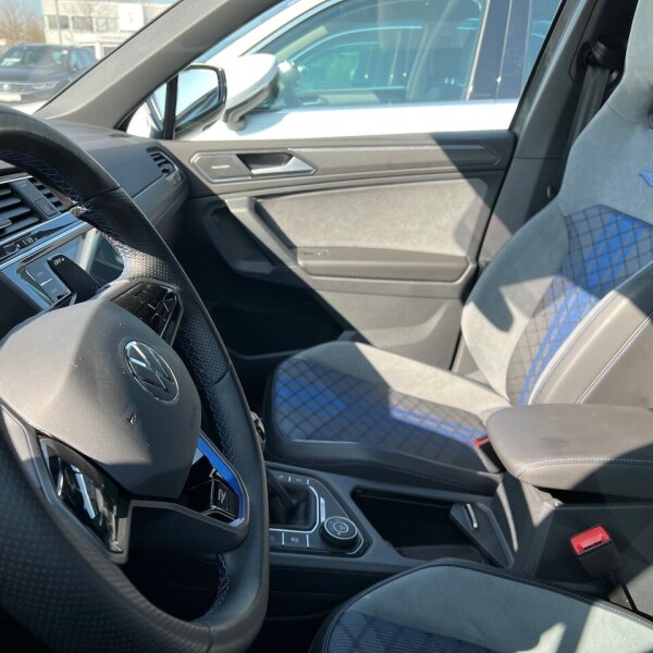 Volkswagen  Tiguan из Германии (68039)