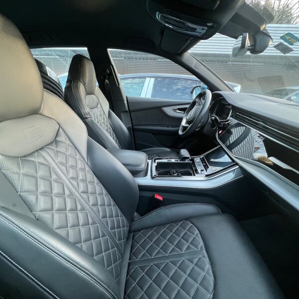 Audi Q8 из Германии (68316)