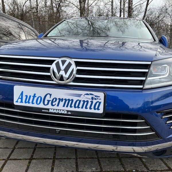 Volkswagen Touareg из Германии (68410)