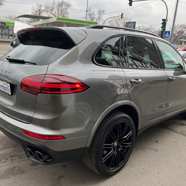 Porsche Cayenne из Германии (68626)