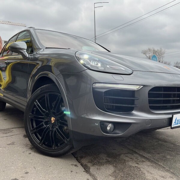 Porsche Cayenne из Германии (68638)