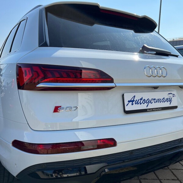 Audi SQ7 из Германии (68844)