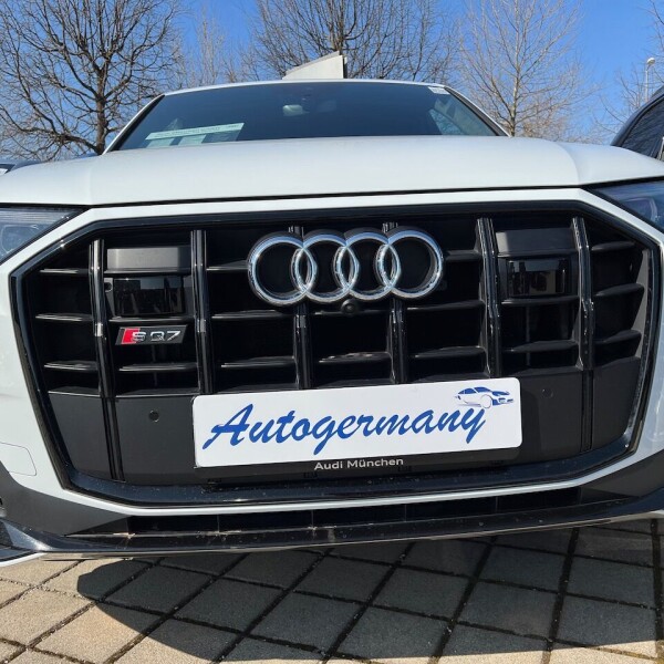 Audi SQ7 из Германии (68883)