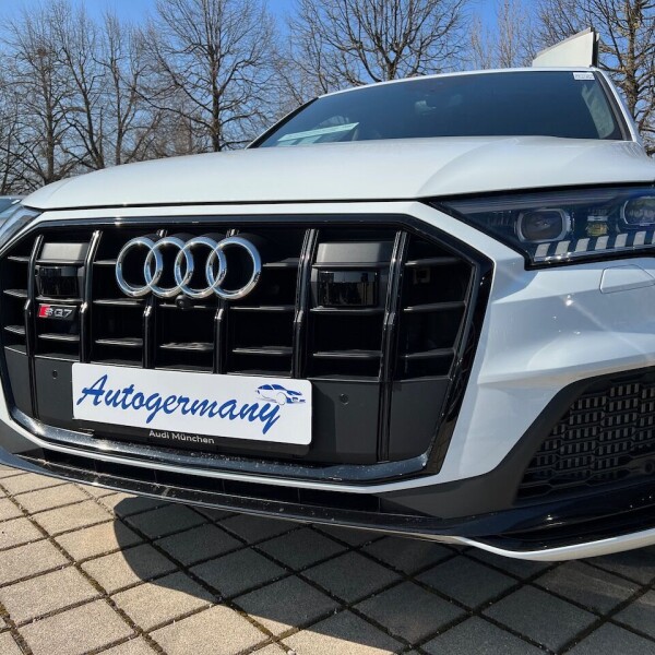 Audi SQ7 из Германии (68877)