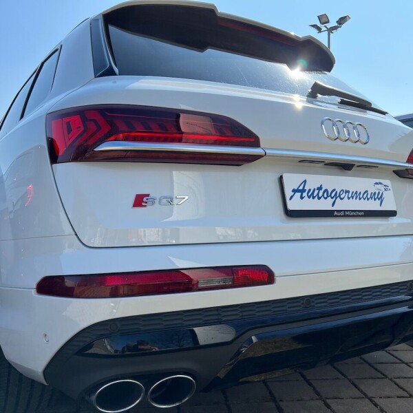 Audi SQ7 из Германии (68847)