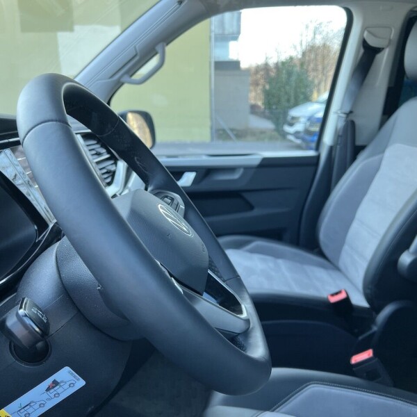 Volkswagen Multivan/Caravelle/Transporter из Германии (68905)
