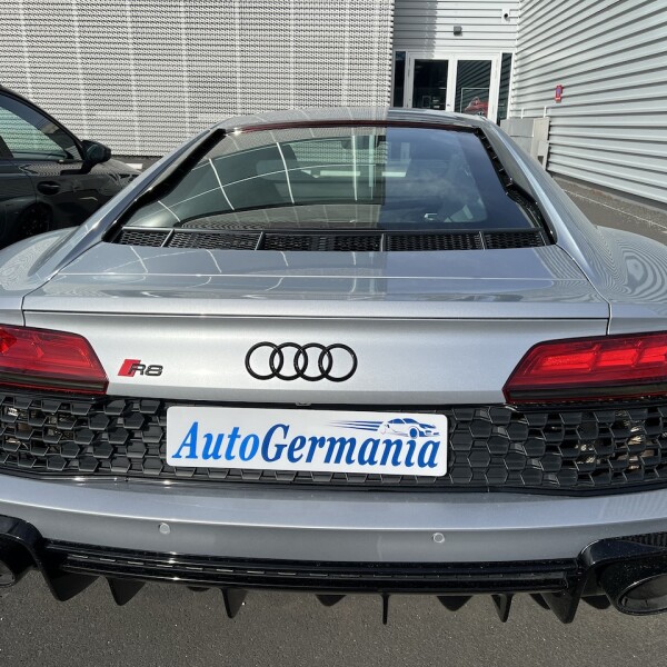 Audi R8 из Германии (69086)