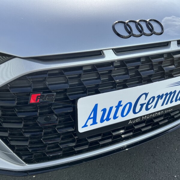 Audi R8 из Германии (69083)