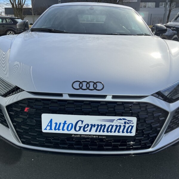 Audi R8 из Германии (69073)