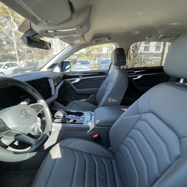Volkswagen Touareg из Германии (69215)