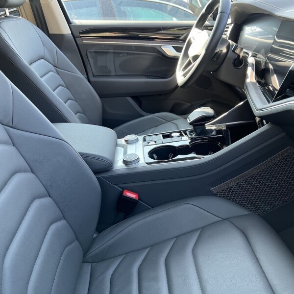 Volkswagen Touareg из Германии (69203)