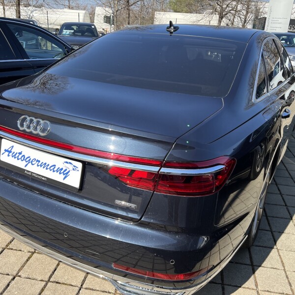Audi A8  из Германии (69291)