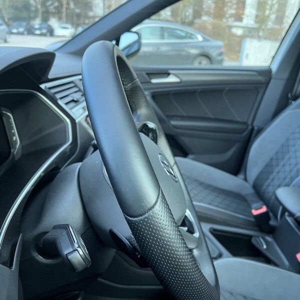 Volkswagen  Tiguan из Германии (69384)