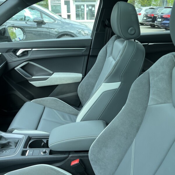 Audi Q3 из Германии (69844)