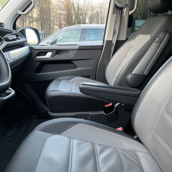 Volkswagen Multivan/Caravelle/Transporter из Германии (70006)
