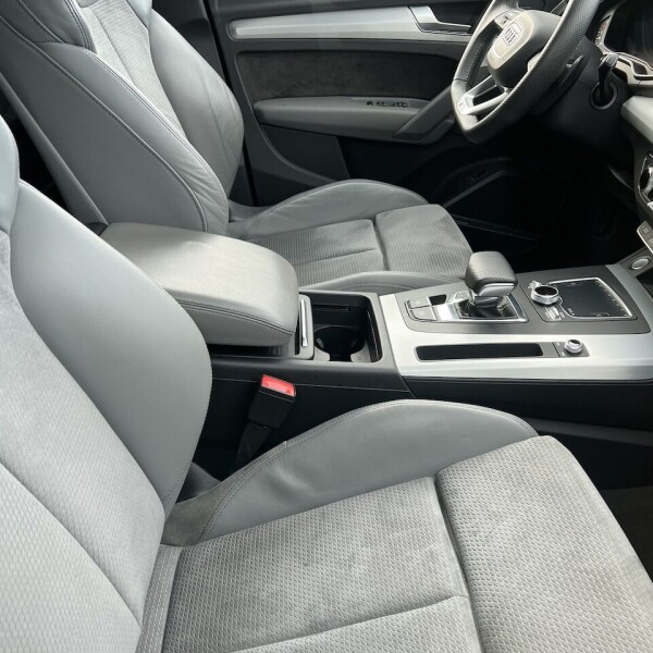 Audi Q5 из Германии (70148)