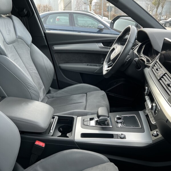 Audi Q5 из Германии (70152)