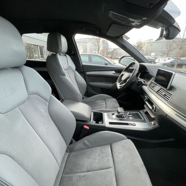 Audi Q5 из Германии (70150)