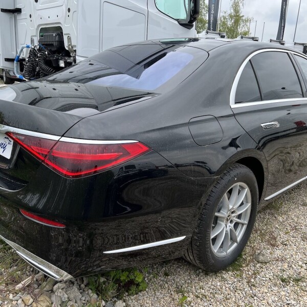 Mercedes-Benz S-Klasse из Германии (70200)