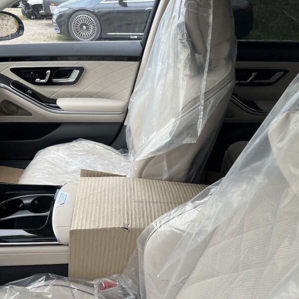 Mercedes-Benz S-Klasse из Германии (70220)