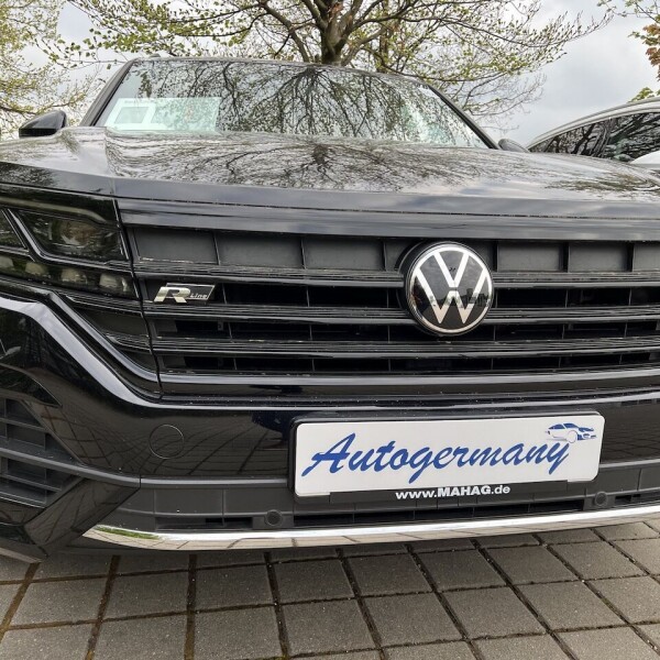 Volkswagen Touareg из Германии (70531)