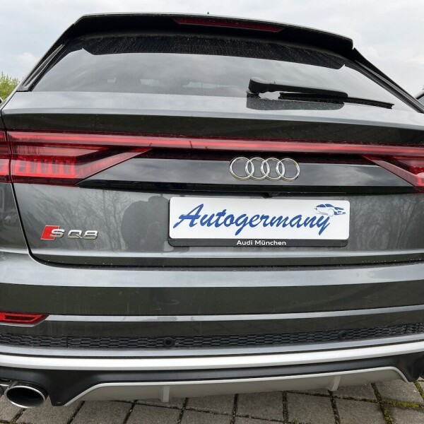 Audi SQ8 из Германии (70617)