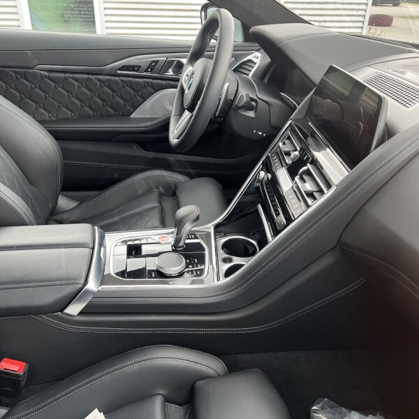 BMW M8 из Германии (70673)