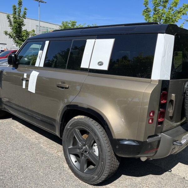 Land Rover Defender из Германии (71040)
