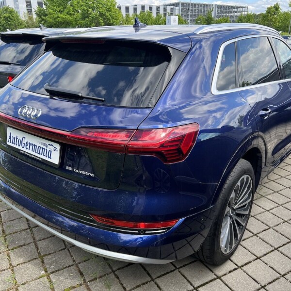 Audi e-tron из Германии (71126)
