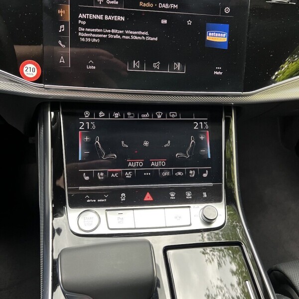 Audi Q8 из Германии (71352)