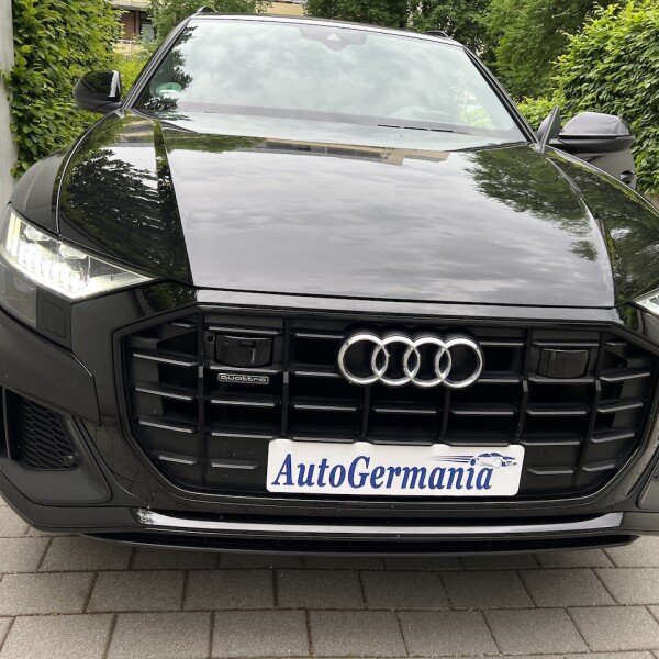 Audi Q8 из Германии (71320)
