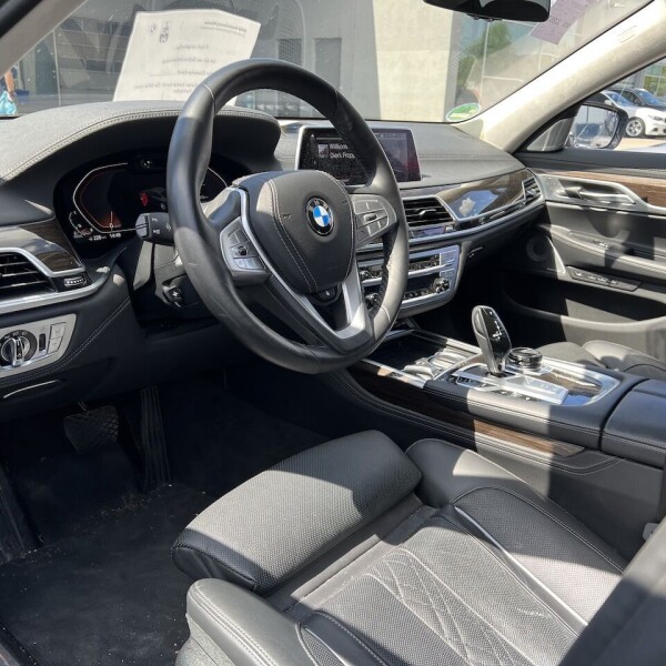 BMW 7-серии из Германии (71431)