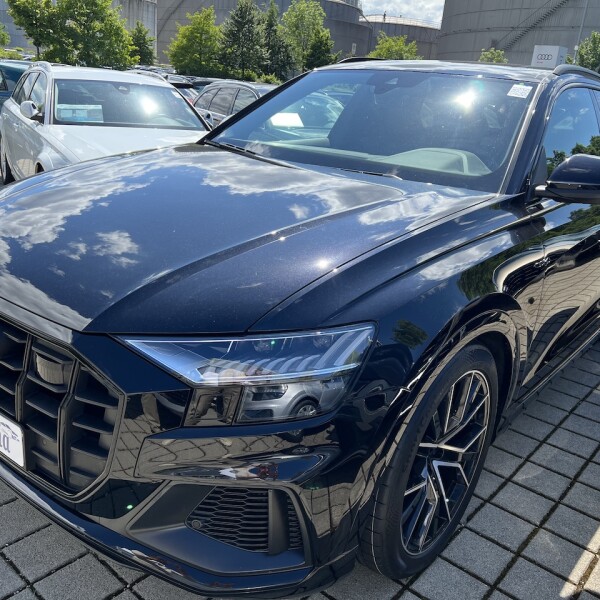 Audi SQ8 из Германии (71576)
