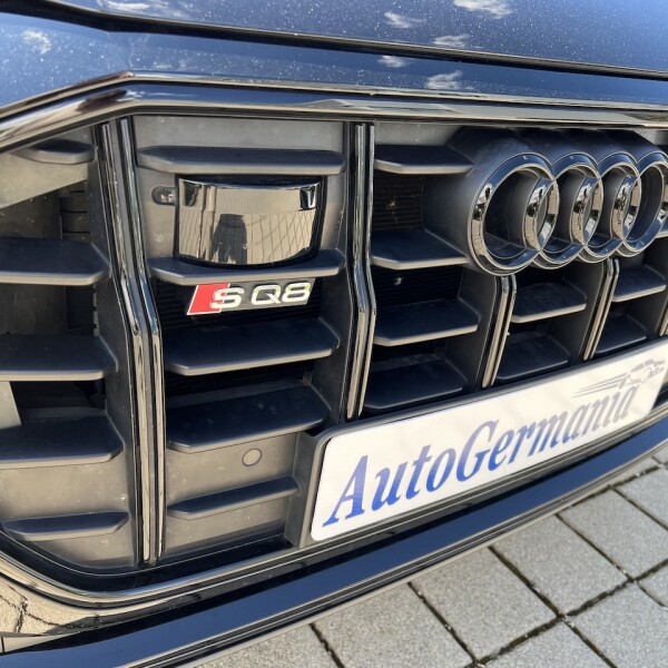 Audi SQ8 из Германии (71582)