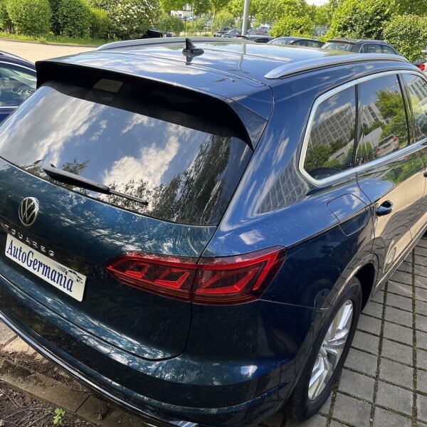 Volkswagen Touareg из Германии (71693)