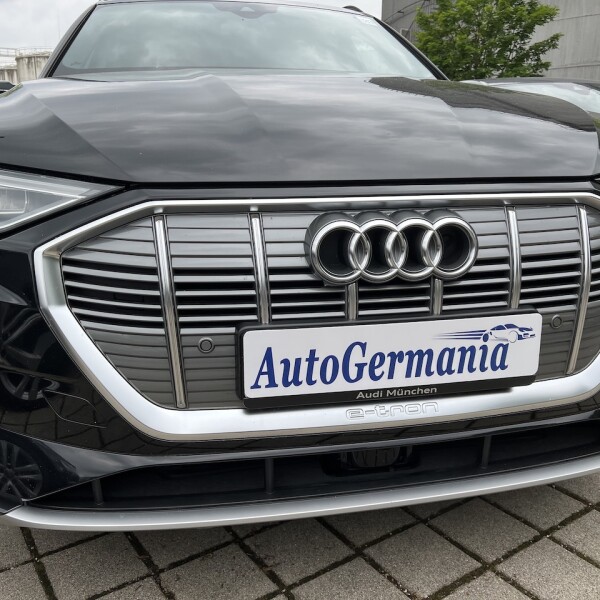 Audi e-tron из Германии (71788)