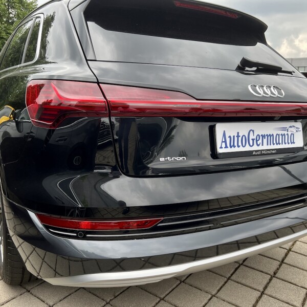 Audi e-tron из Германии (71796)