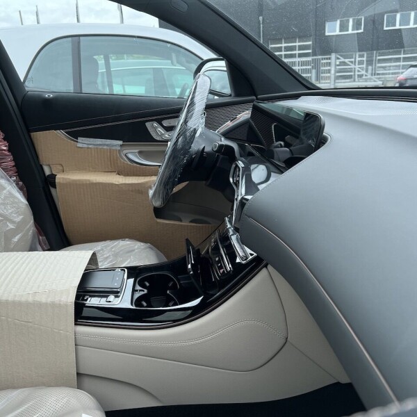 Mercedes-Benz EQC из Германии (71851)